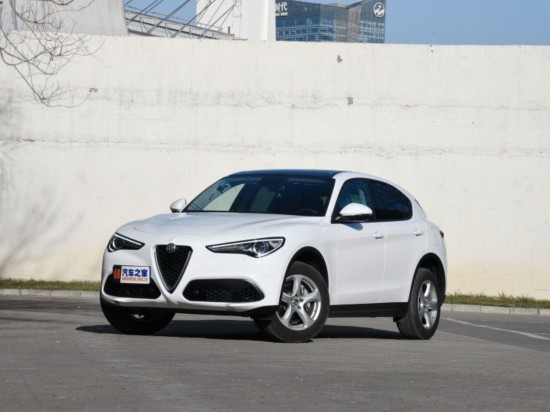 阿尔法·罗密欧 Stelvio 2017款 2.0T 200HP 精英版