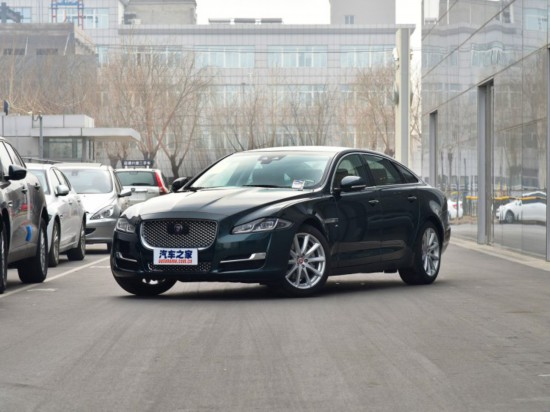 捷豹 捷豹XJ 2018款 XJL 3.0 SC 四驱全景商务版